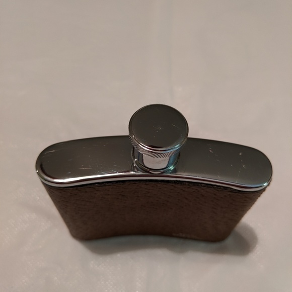 GUCCI Rare Embossed Leather & Silver Flask Italy - Picture 3 of 8